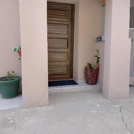 Tica3 Apartment *